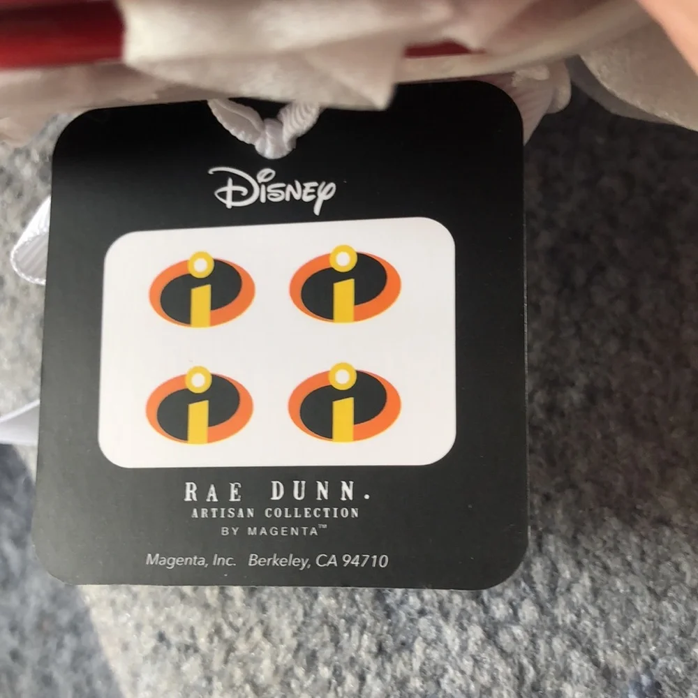 NWT Rae Dunn Disney Pixar The Incredibles Set of 4 Measuring Cups